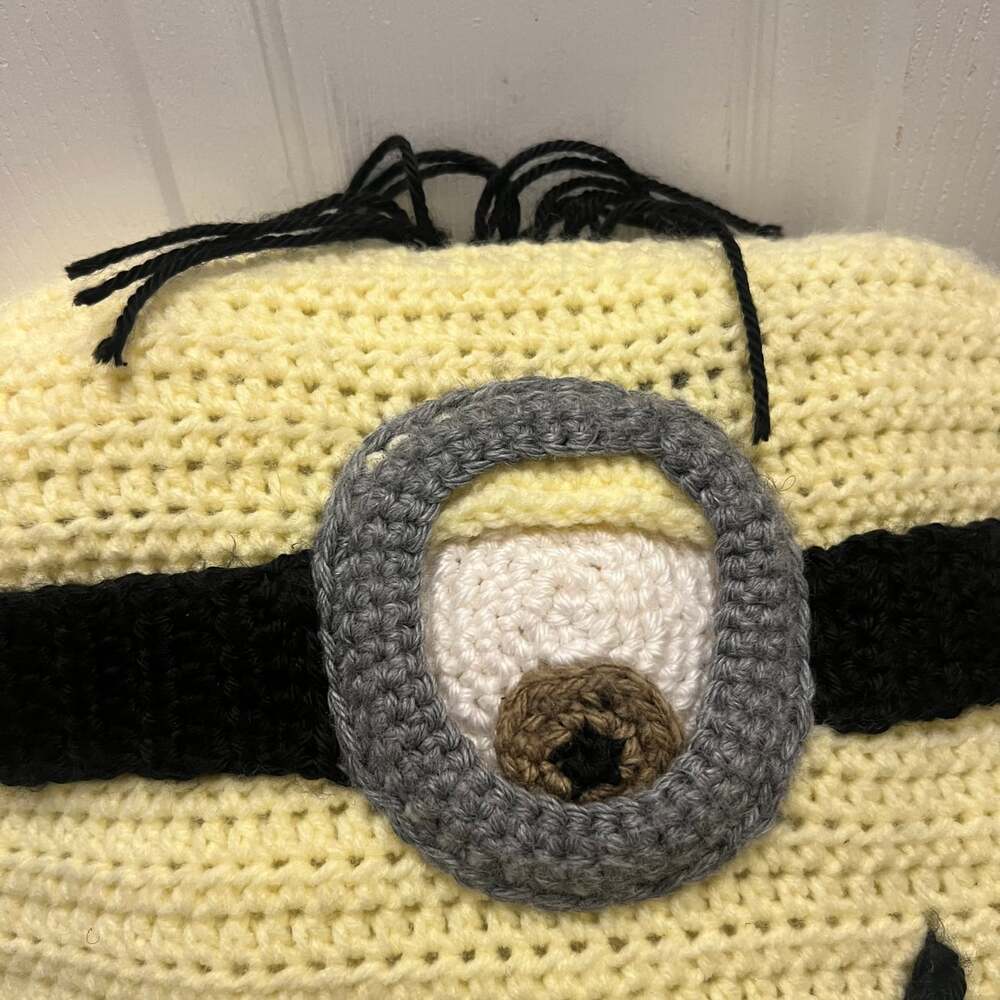 Handmade Crochet Minion Plush Pillow Despicable Me Stuart Character - Picture 7 of 10
